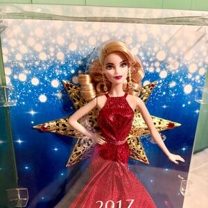 2017 Holiday Barbie Doll Special Edition Christmas Star Keepsake DYX39